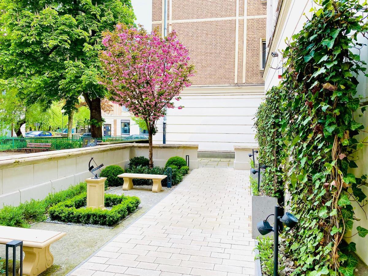 Sleepwell Boutique Apartments วอร์ซอ ภายนอก รูปภาพ